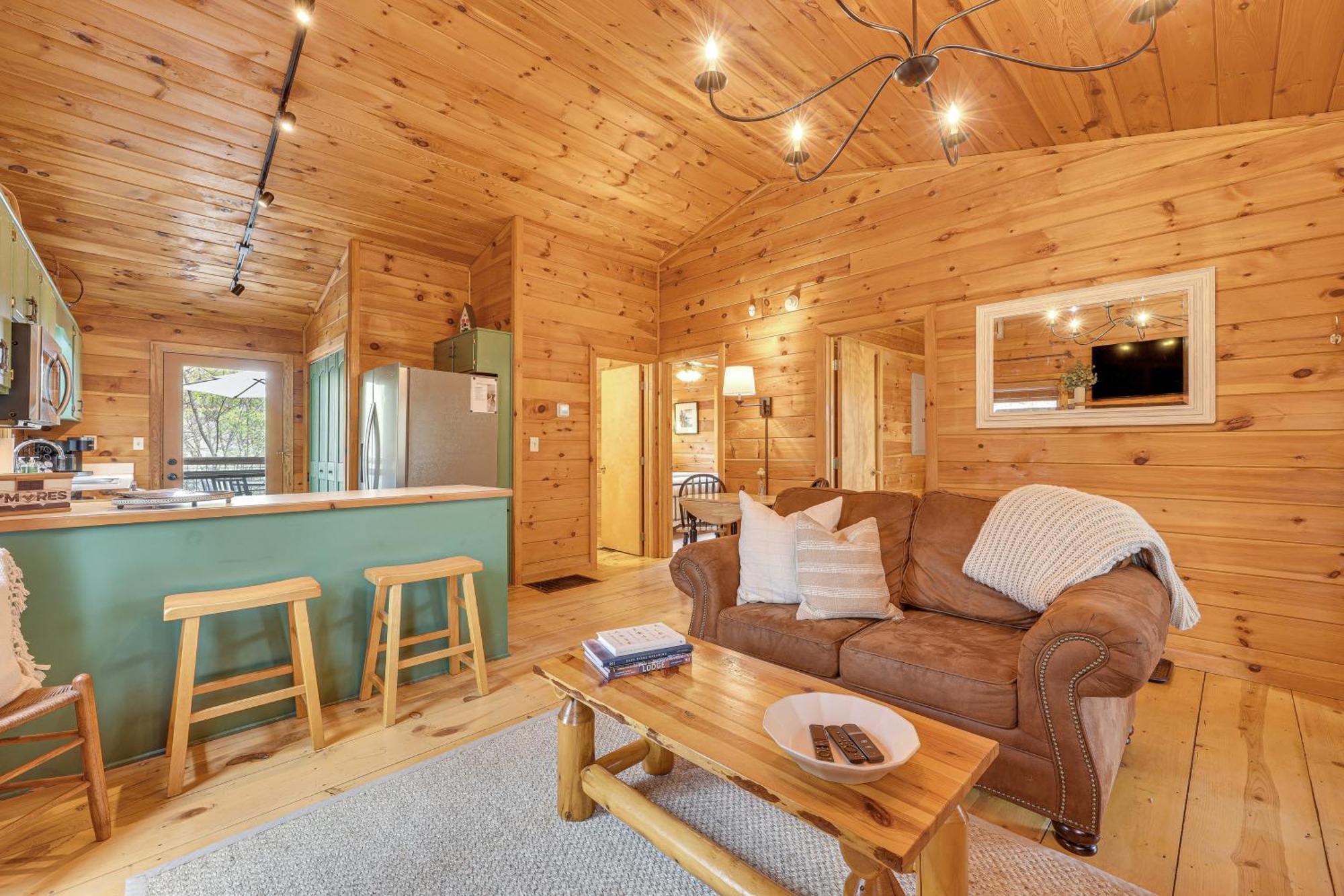 Cozy Cabin In Private Location With Hot Tub And Grill! Blue Ridge Dış mekan fotoğraf